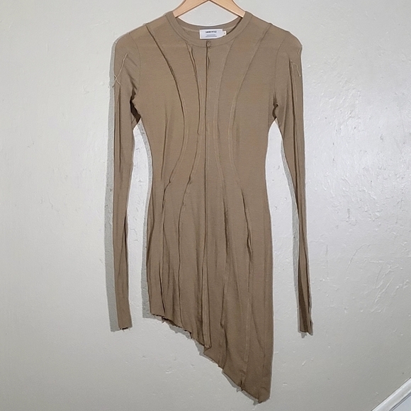 SAMI MIRO VINTAGE Inside-Out Seams Fitted Dress - Picture 3 of 10